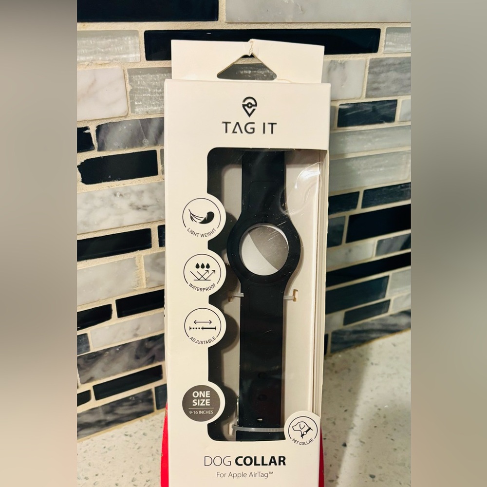 Black Smartwatch Case for Apple AirTag